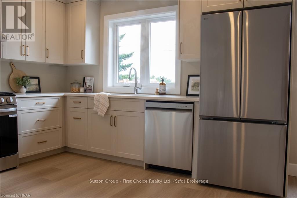 18 Blanshard Street, West Perth (Mitchell), Ontario  N0K 1N0 - Photo 9 - X10781208