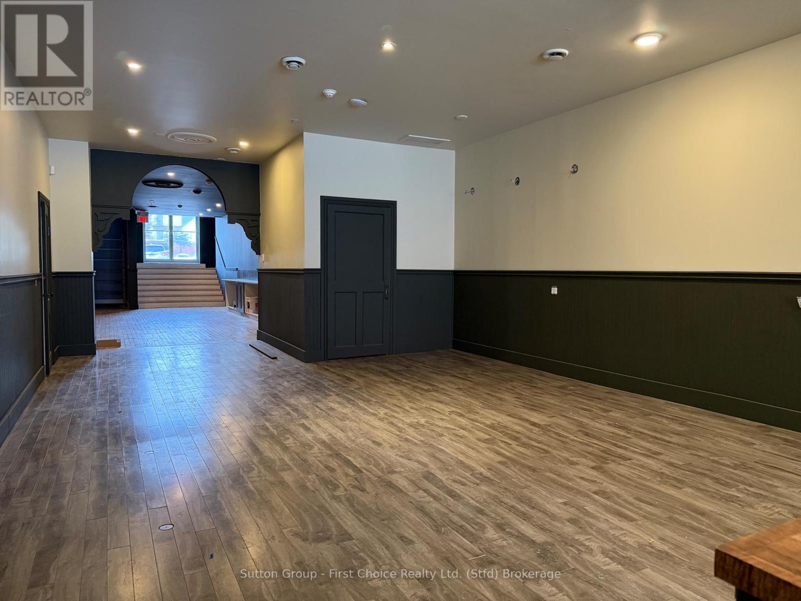 22 Wellington Street, Stratford, Ontario  N5A 2L2 - Photo 6 - X10781235