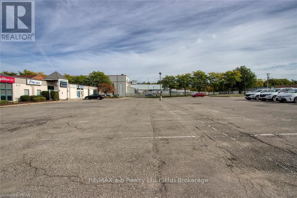 202 - 342 Erie Street, Stratford, Ontario  N5A 2N4 - Photo 12 - X10781285