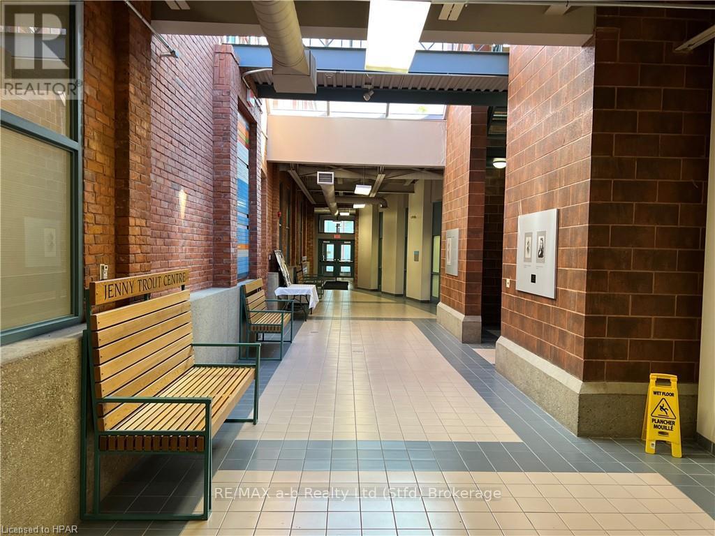 202 - 342 Erie Street, Stratford, Ontario  N5A 2N4 - Photo 26 - X10781285