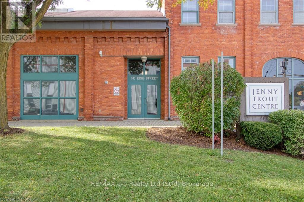 202 - 342 Erie Street, Stratford, Ontario  N5A 2N4 - Photo 3 - X10781285