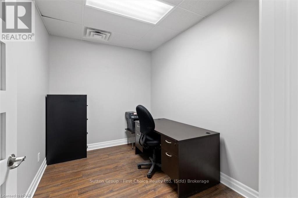 459 Erie Street, Stratford, Ontario  N5A 2N3 - Photo 5 - X10781288