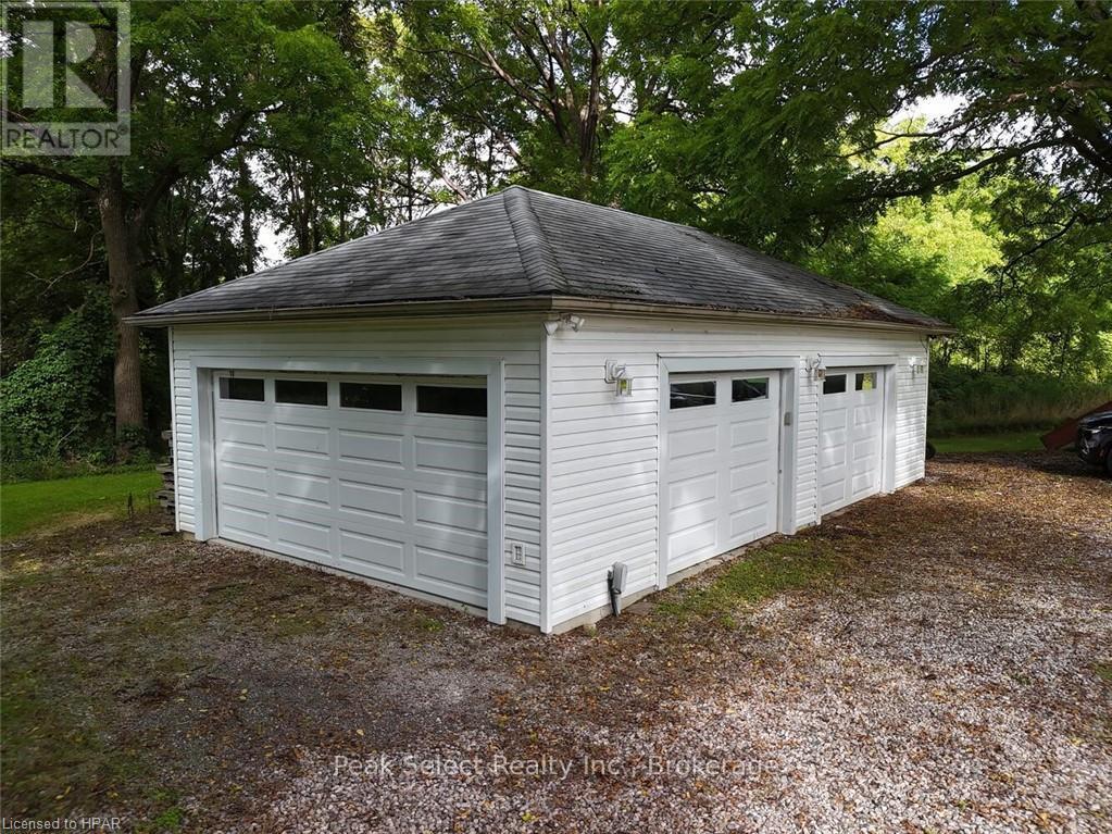 1511 Gainsborough Road, Middlesex Centre, Ontario  N6H 5L2 - Photo 8 - X10781425