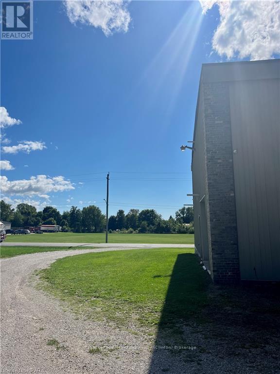 135 Irwin Street, Central Huron, Ontario  N0M 1L0 - Photo 5 - X10782218