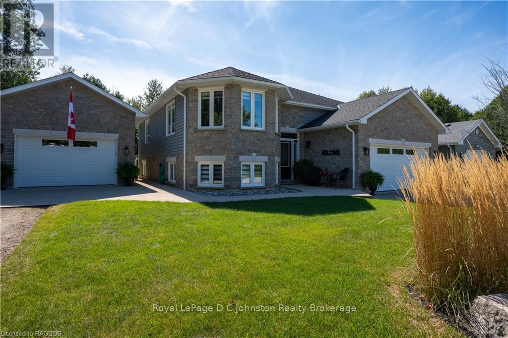 377 Peel Street E, Saugeen Shores, Ontario  N0H 2L0 - Photo 3 - X10845829