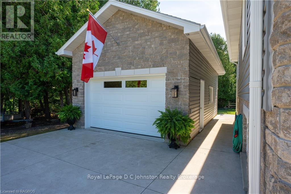 377 Peel Street E, Saugeen Shores, Ontario  N0H 2L0 - Photo 6 - X10845829