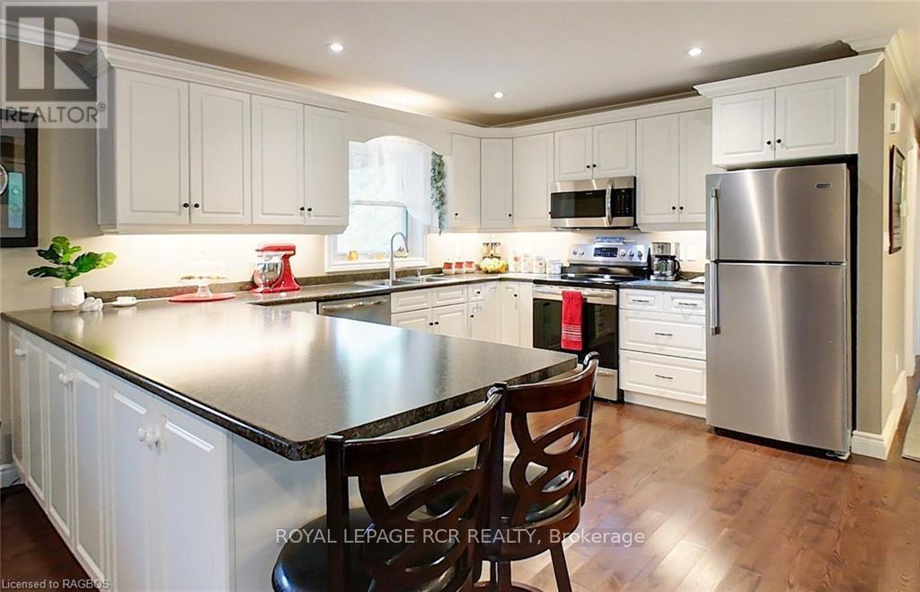 495190 Traverston Road, West Grey, Ontario N0C 1H0 - Photo 11 - X10845864