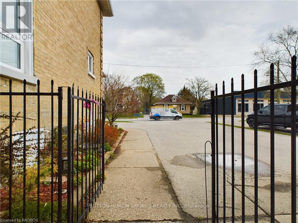 65 Albert Street S, Saugeen Shores, Ontario N0H 2L0 - Photo 30 - X10845885