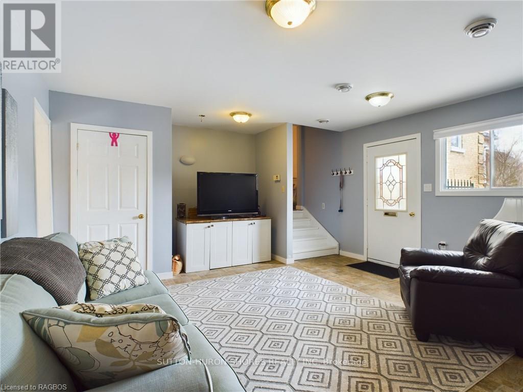 65 Albert Street S, Saugeen Shores, Ontario N0H 2L0 - Photo 32 - X10845885