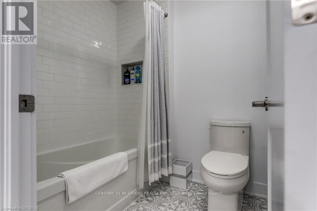 258 Ironwood Way, Georgian Bluffs, Ontario  N0H 1S0 - Photo 24 - X10847074