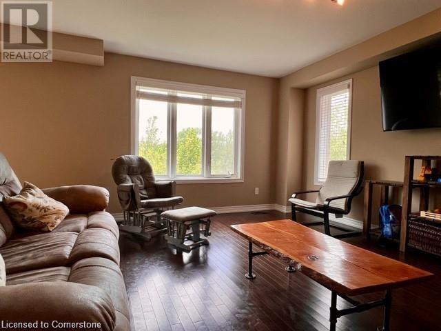 683 Robert Ferrie Drive, Kitchener, Ontario  N2P 2T9 - Photo 4 - 40683214