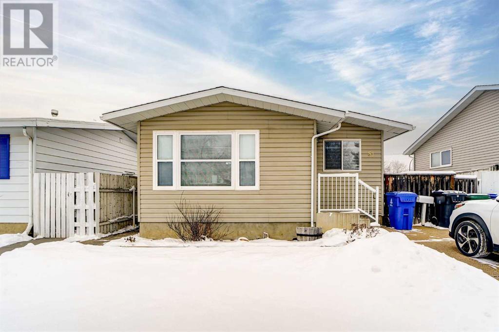 51 Trent Road W, Lethbridge, Alberta  T1K 4N1 - Photo 1 - A2181529