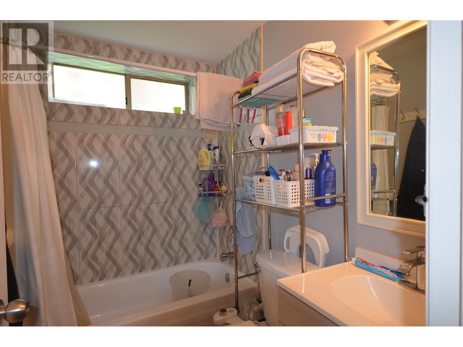 3022 Vanness Avenue, Vancouver, British Columbia  V5R 4Z8 - Photo 19 - R2948042