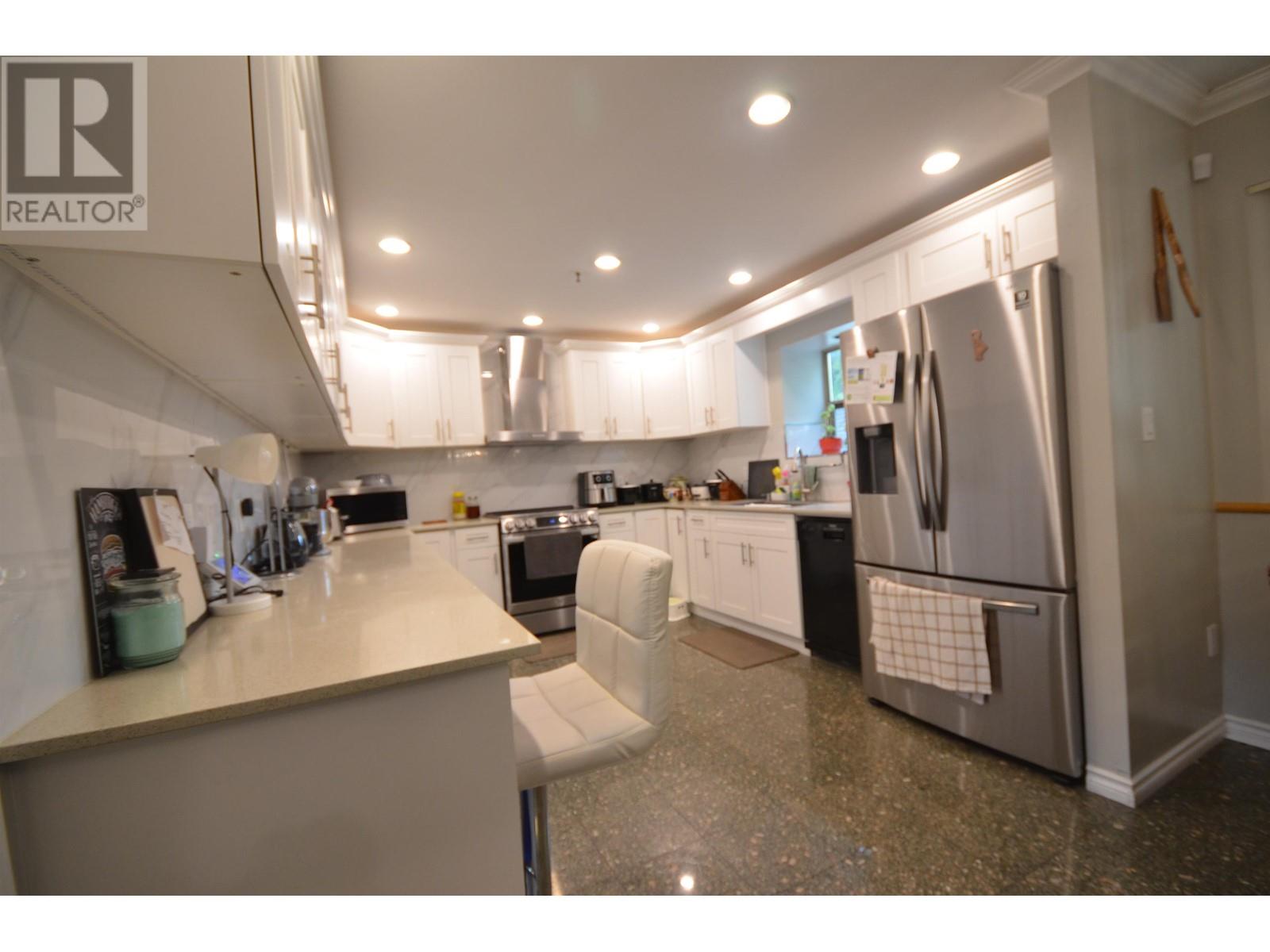 3022 Vanness Avenue, Vancouver, British Columbia  V5R 4Z8 - Photo 33 - R2948042
