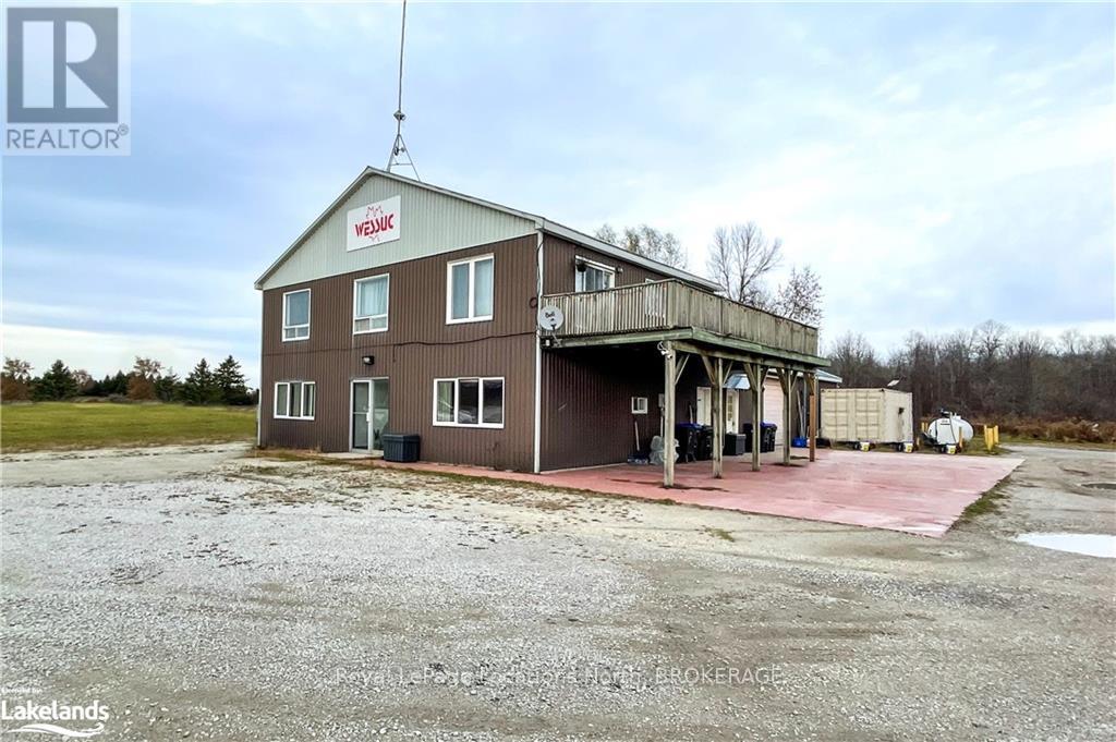 9523 County Rd 10, Clearview, Ontario  L0M 1N0 - Photo 2 - S11822754