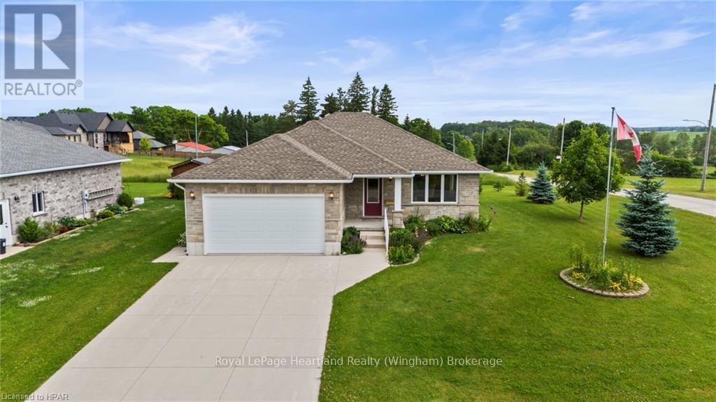 39 MINTO STREET S, Minto, Ontario