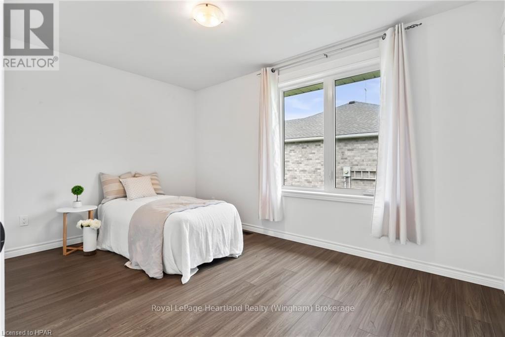 39 Minto Street S, Minto, Ontario  N0G 1M0 - Photo 19 - X11823070