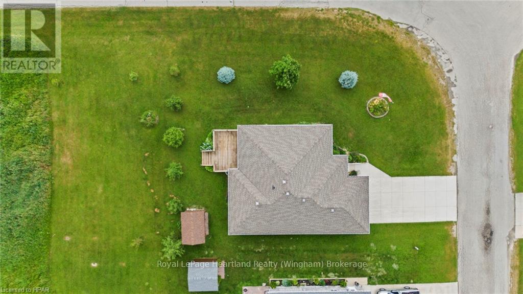 39 Minto Street S, Minto, Ontario  N0G 1M0 - Photo 3 - X11823070