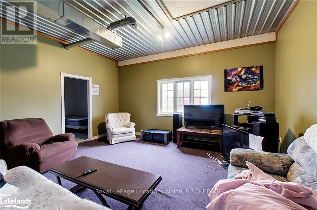 9523 County Rd 10, Clearview, Ontario  L0M 1N0 - Photo 21 - S11822754