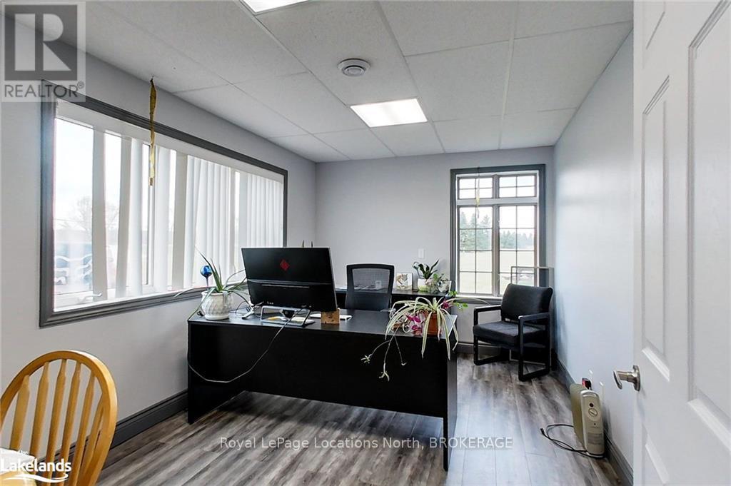 9523 County Rd 10, Clearview, Ontario  L0M 1N0 - Photo 6 - S11822754