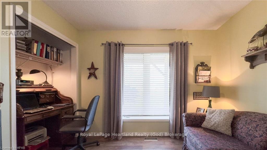 157 William Street N, Central Huron, Ontario  N0M 1L0 - Photo 30 - X11823073