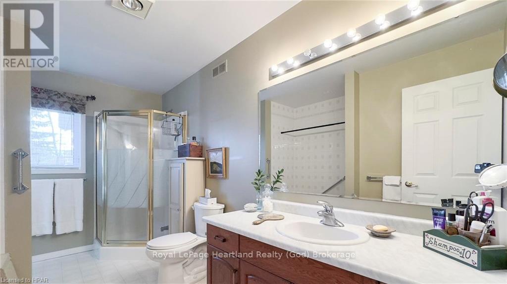 157 William Street N, Central Huron, Ontario  N0M 1L0 - Photo 35 - X11823073