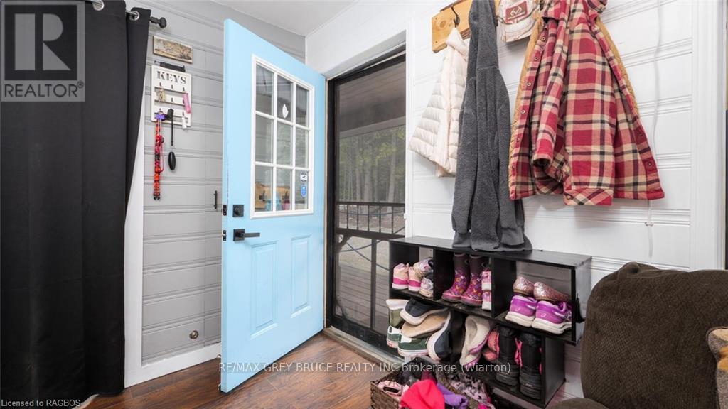 26 Mary Avenue, South Bruce Peninsula, Ontario  N0H 2T0 - Photo 9 - X11822737