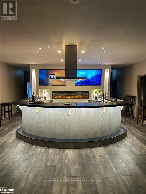 2A WEST STEET, Muskoka Lakes, Ontario