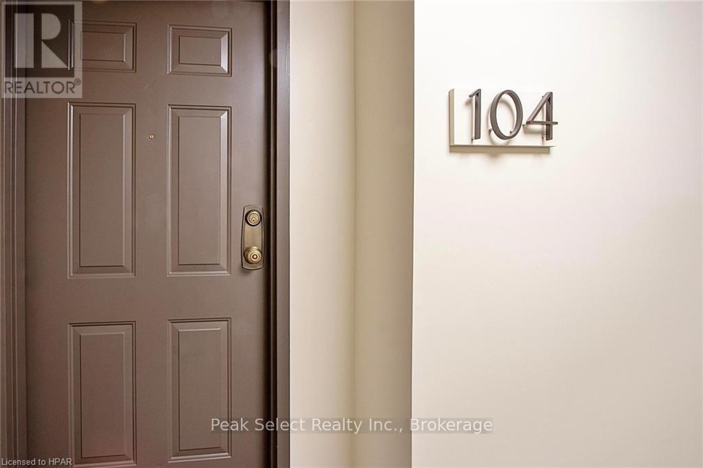 104 - 22 St. Andrew Street N, St. Marys, Ontario  N4X 1C5 - Photo 2 - X11822880