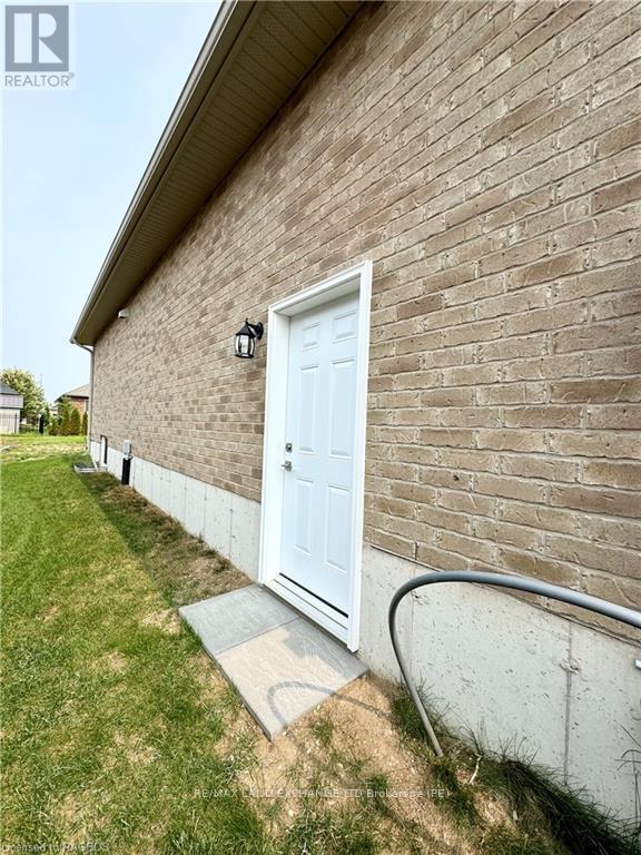 403 Normanton Street, Saugeen Shores, Ontario  N0H 2C2 - Photo 19 - X11822867