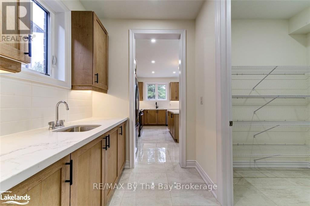 164 Rosanne Circle, Wasaga Beach, Ontario  L9Z 0N1 - Photo 11 - S11822941