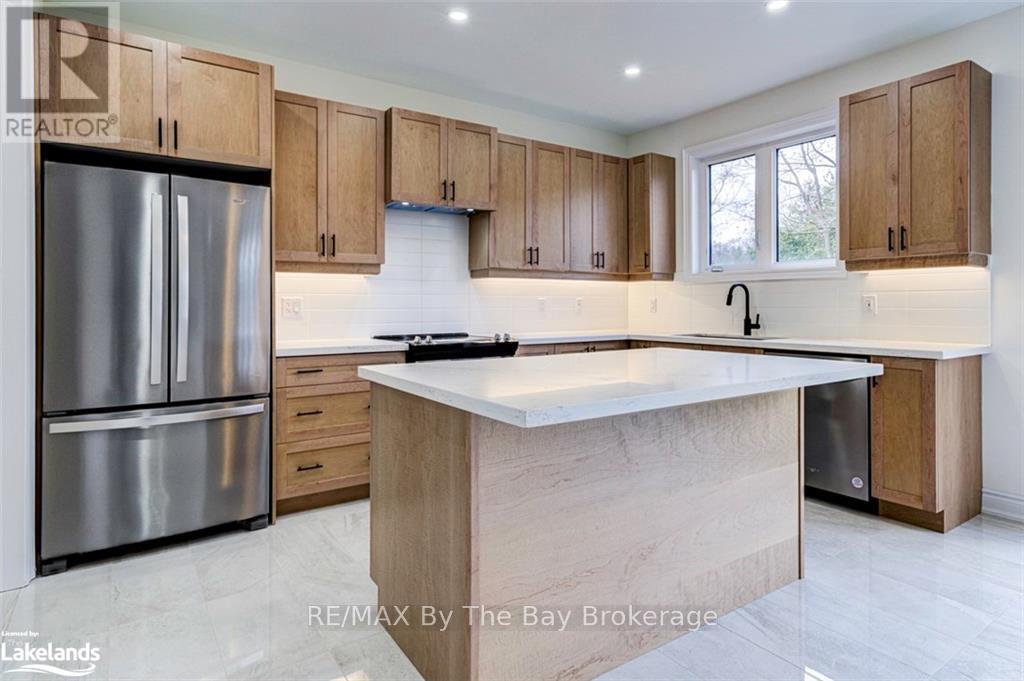 164 Rosanne Circle, Wasaga Beach, Ontario  L9Z 0N1 - Photo 13 - S11822941