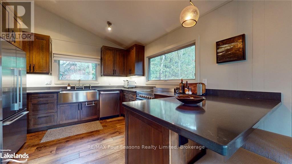 92 Main Road, Clearview, Ontario  L0M 1L0 - Photo 8 - S11822957