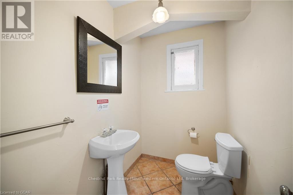 Main Floor - 337 Woolwich Street, Guelph, Ontario  N1H 3W4 - Photo 11 - X11822685