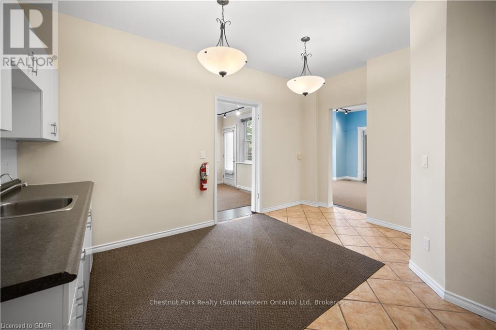 Main Floor - 337 Woolwich Street, Guelph, Ontario  N1H 3W4 - Photo 17 - X11822685