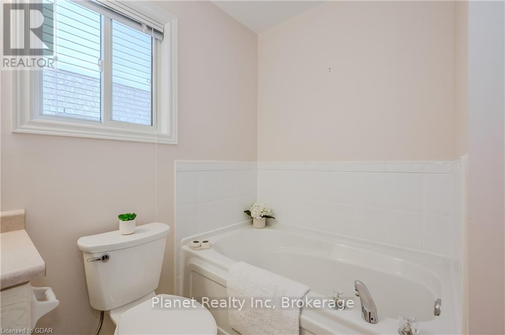 20 Honeysuckle Drive, Guelph (Village), Ontario  N1G 4X7 - Photo 19 - X11822690