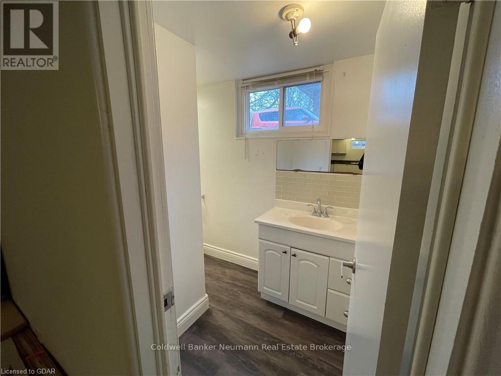 75 Cedar Street, Guelph (Old University), Ontario  N1G 1C4 - Photo 16 - X11822704