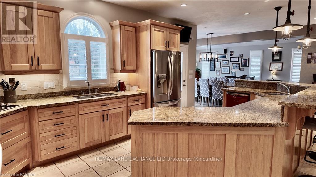 19 Stoney Island Crescent, Kincardine, Ontario  N2Z 2X6 - Photo 7 - X11822725