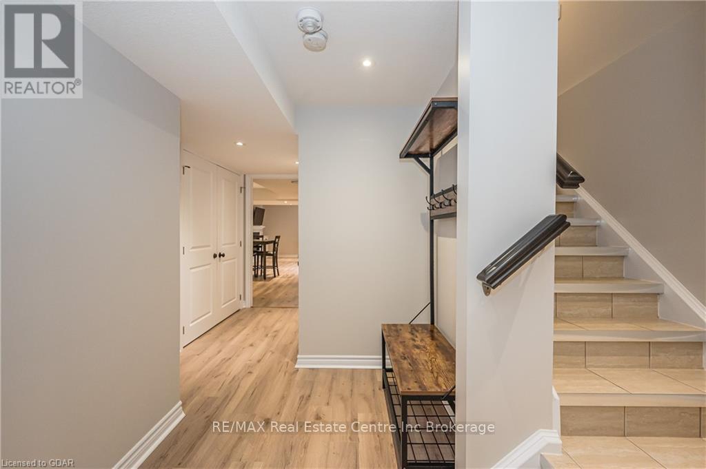 78 Amsterdam Crescent, Guelph (Pine Ridge), Ontario  N1L 1T5 - Photo 4 - X11822746