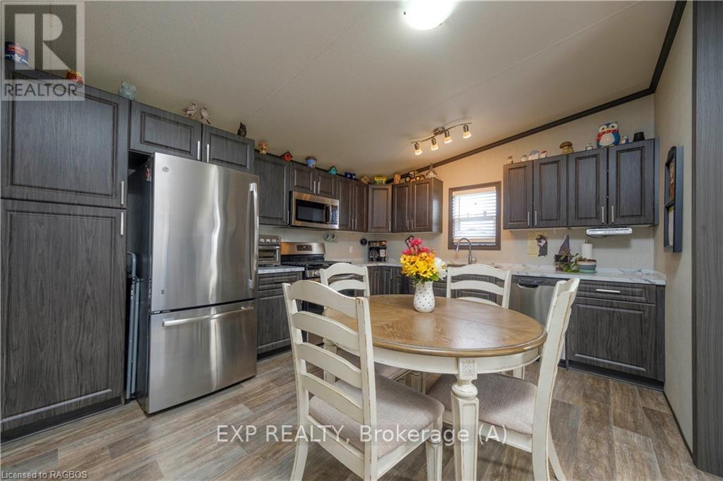 112 Meadowview Lane, North Perth (Elma), Ontario  N4W 3G8 - Photo 10 - X11822823