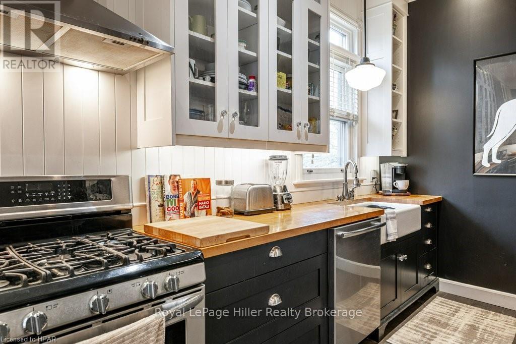 26 Daly Avenue, Stratford, Ontario  N5A 1B8 - Photo 16 - X11822857