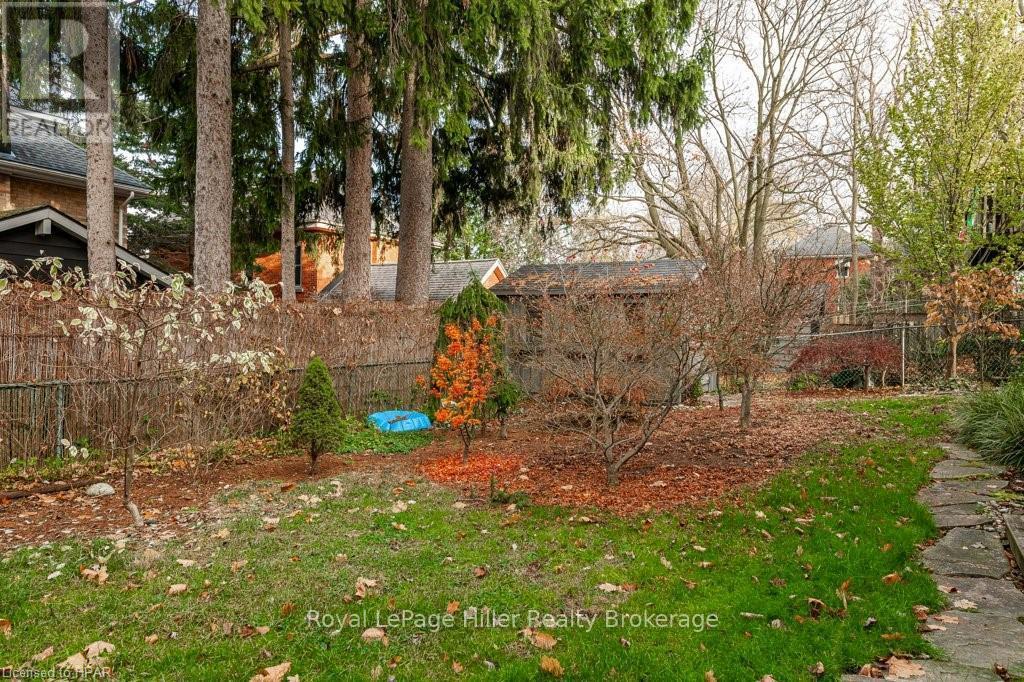 26 Daly Avenue, Stratford, Ontario  N5A 1B8 - Photo 38 - X11822857