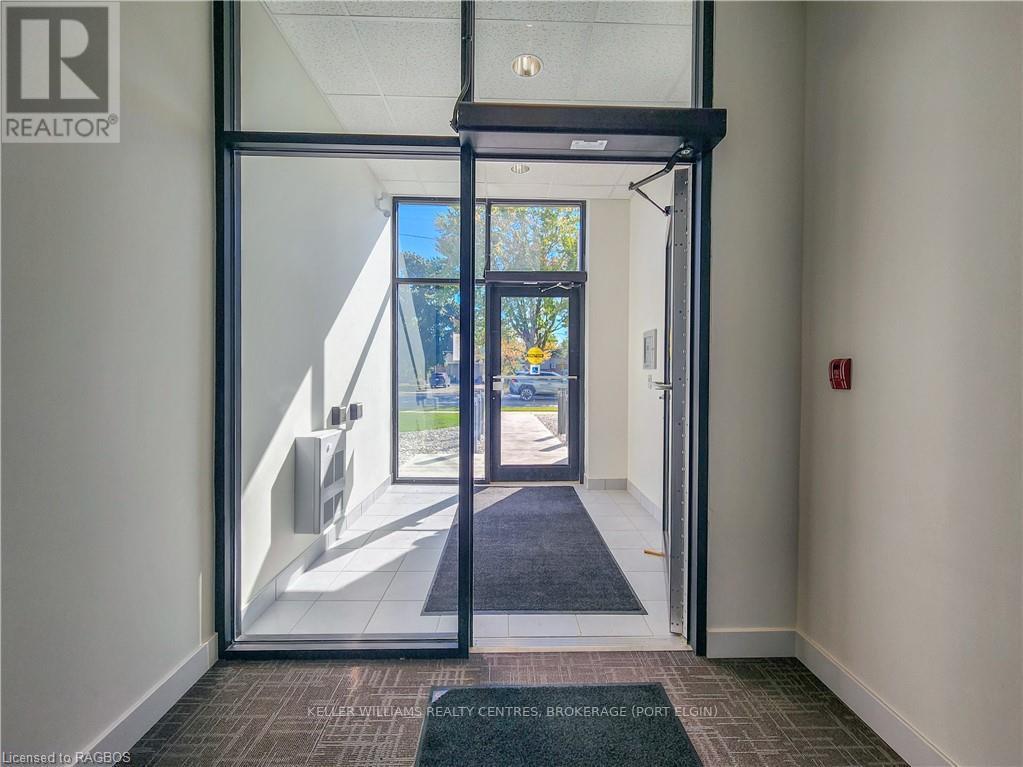 215 - 1020 Goderich Street, Saugeen Shores, Ontario  N0H 2C3 - Photo 8 - X11822972