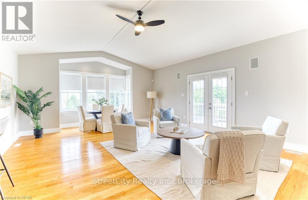 Property at 13 HARBOUR COURT image 5