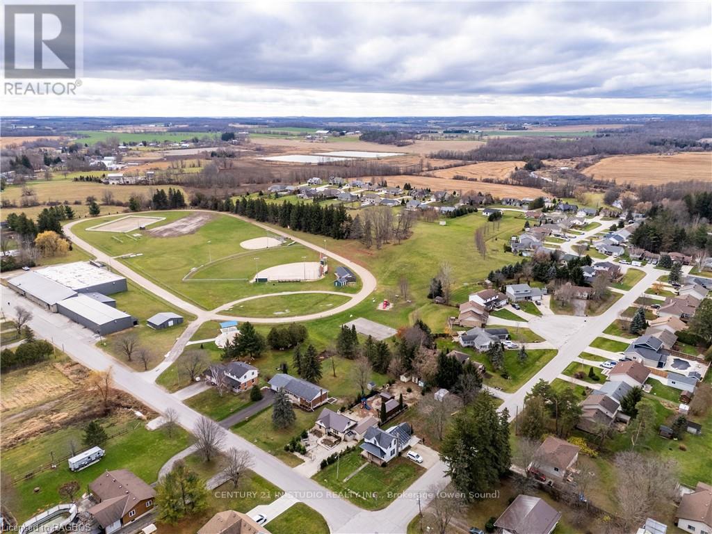 72 Hamilton Street, Arran-Elderslie, Ontario  N0H 2N0 - Photo 7 - X11822986