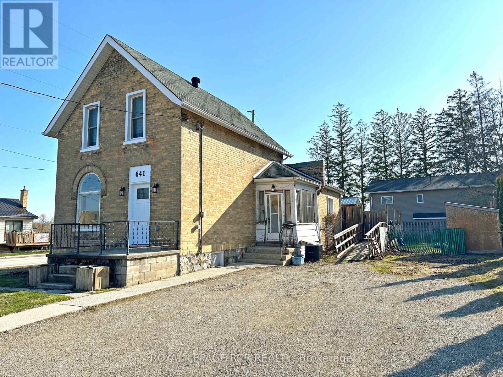 641 10th Avenue, Hanover, Ontario  N4N 2P6 - Photo 2 - X11823001