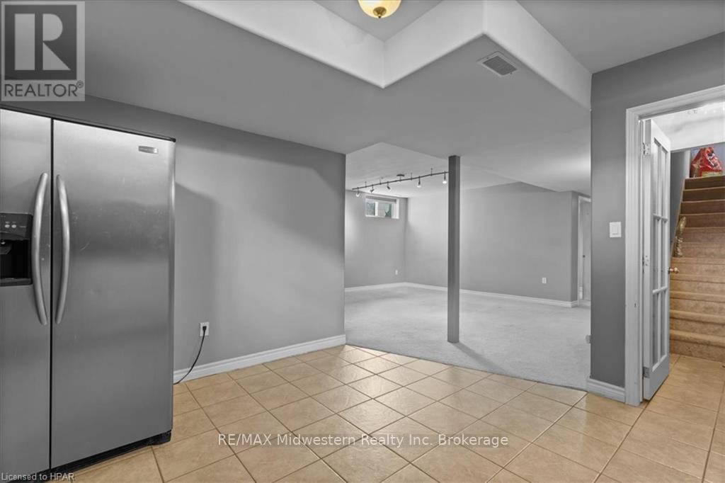 125 Armstrong Street W, North Perth, Ontario  N4W 3V8 - Photo 26 - X11823010