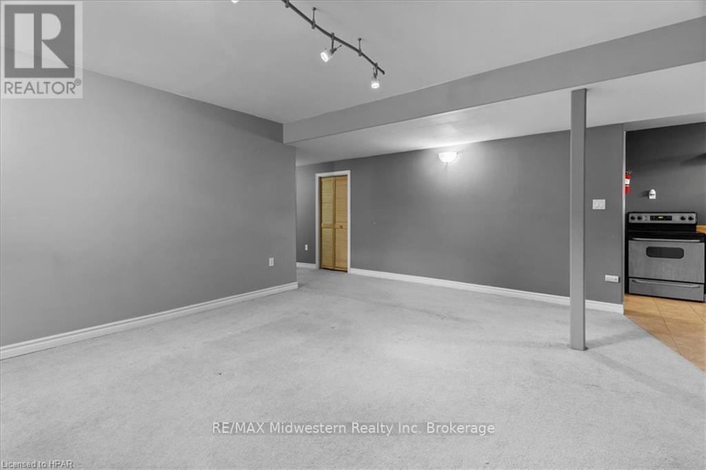 125 Armstrong Street W, North Perth, Ontario  N4W 3V8 - Photo 27 - X11823010