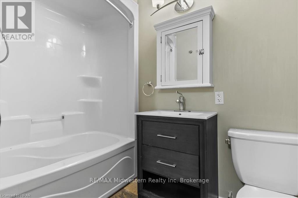 125 Armstrong Street W, North Perth, Ontario  N4W 3V8 - Photo 28 - X11823010