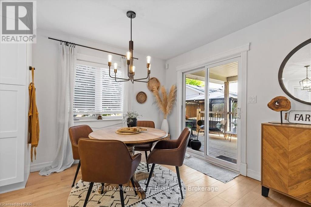 125 Armstrong Street W, North Perth, Ontario  N4W 3V8 - Photo 6 - X11823010